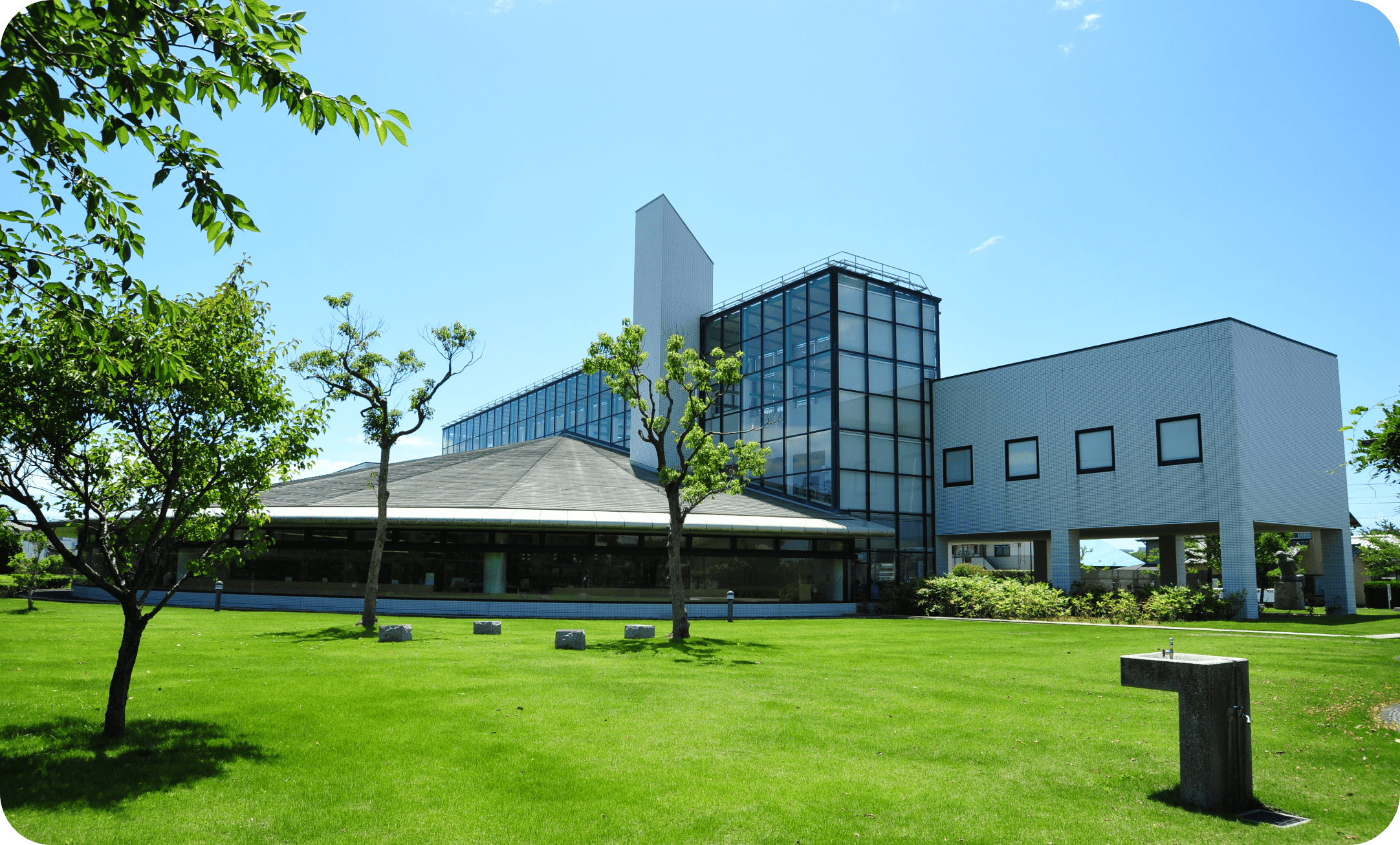 市立図書館アスパルの写真 市立図書館アスパルの写真